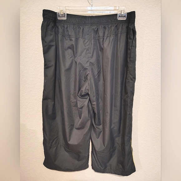 Danskin Now Windbreaker Capris with Yellow Trim - Picture 3 of 6